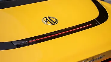 एमजी साइबरस्टर टेल लाइट / टेल लैंप