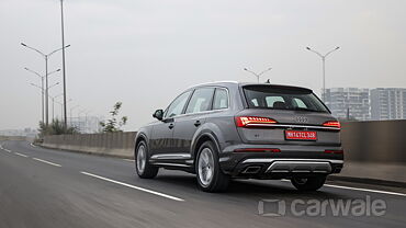 Audi Q7 Left Rear Three Quarter