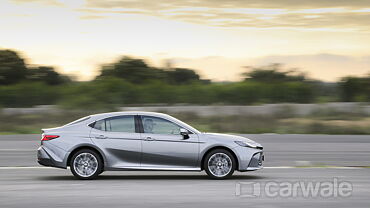 Toyota Camry Right Side View