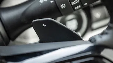 Maruti Suzuki Victoris Right Paddle Shifter