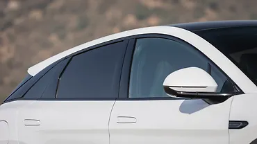 BYD Sealion 7 Side Glass Housing