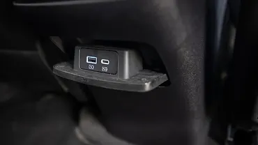 BYD Sealion 7 Rear Row Charging Point