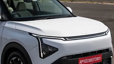 Kia Carens Clavis Closed Hood/Bonnet
