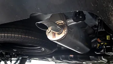 Kia Carens Clavis Exhaust Pipes