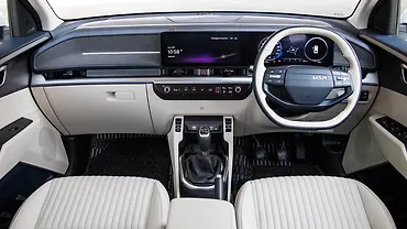 Kia Carens Clavis Dashboard