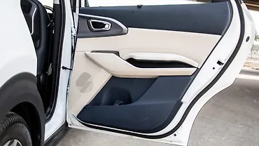 Kia Carens Clavis Rear Door Pad
