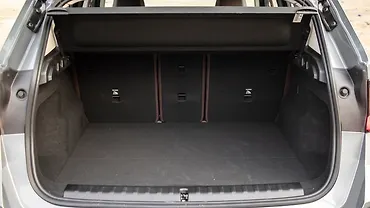 BMW iX1 LWB Bootspace