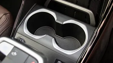 BMW iX1 LWB Cup Holders