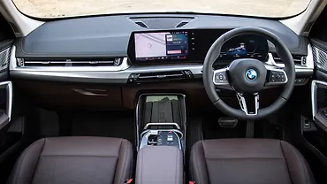 BMW iX1 LWB Dashboard