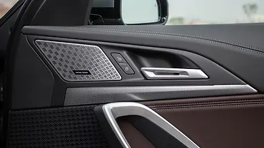 BMW iX1 LWB Front Speakers