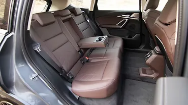 BMW iX1 LWB Rear Row Centre Arm Rest