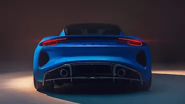 लोटस इमीरा पीछे का व्यू