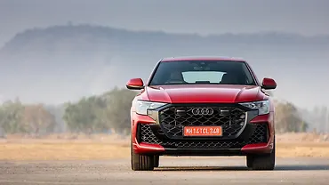 Audi RS Q8 Performance Front View