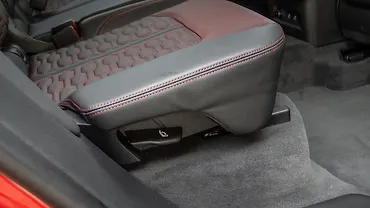 Audi RS Q8 Performance Rear Row Seat Adjustment Manual