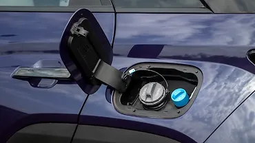 Hyundai Venue Open Fuel Lid