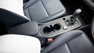 Hyundai Venue Center Console/Centre Console Storage