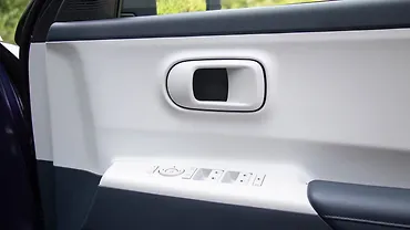 Hyundai Venue Front Right Door Pad Handle