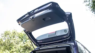 Hyundai Venue Open Boot/Trunk