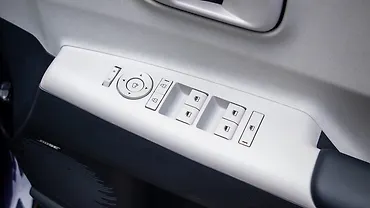 Hyundai Venue Outer Rear View Mirror ORVM Controls