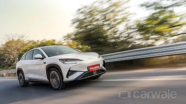 BYD Sealion 7 Left Front Three Quarter