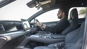 BYD Sealion 7 Front Row Seats