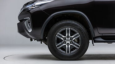 Discontinued Toyota Fortuner 2016 Wheel