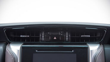 Toyota Fortuner [2016-2021] Front Centre Air Vents