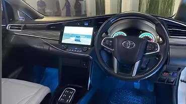Toyota Innova Crysta Dashboard