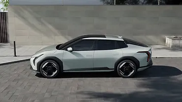 किआ EV3 लेफ्ट फ्रंट थ्री क्वार्टर