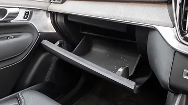 Volvo XC90 Glove Box