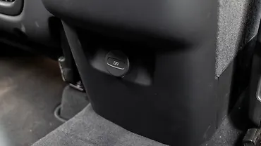 Volvo XC90 Second Row Charging Point