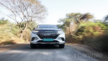Mercedes-Benz Maybach EQS SUV Front View