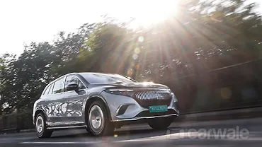 Mercedes-Benz Maybach EQS SUV Right Side View