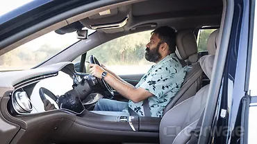 Mercedes-Benz Maybach EQS SUV Front Row Seats