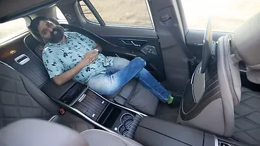 Mercedes-Benz Maybach EQS SUV Second Row Seats