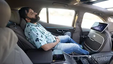 Mercedes-Benz Maybach EQS SUV Second Row Seats