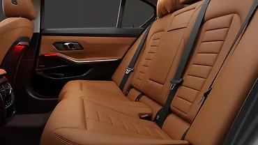 बीएमडब्ल्यू 3 सीरीज़ LWB पीछे की सीटें