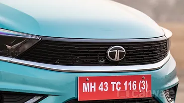 Tata Tiago Grille