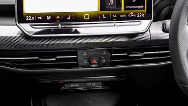 Volkswagen Golf GTI Front Centre Air Vents