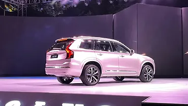 Volvo XC90 Right Rear Three Quarter