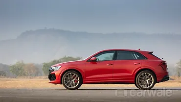 Audi RS Q8 Performance Left Side View