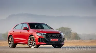 Audi RS Q8 Performance Right Front Three Quarter