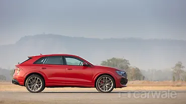 Audi RS Q8 Performance Right Side View
