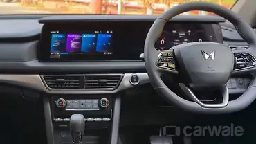Mahindra XUV700 Dashboard