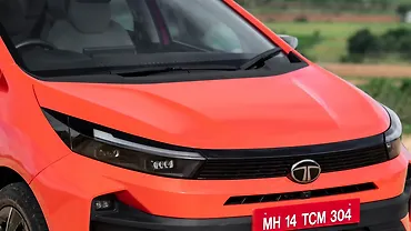 टाटा अल्ट्रोज़ बंद हुड / बोनट