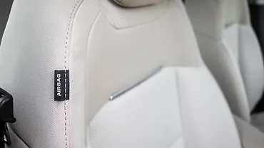 टाटा अल्ट्रोज़ ड्राइवर साइड एयरबैग