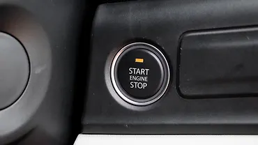 टाटा अल्ट्रोज़ इंजन स्टार्ट बटन