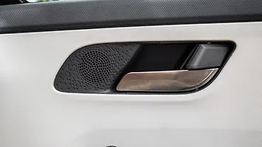 टाटा अल्ट्रोज़ सामने के दाएं दरवाज़े का पैड हैंडल