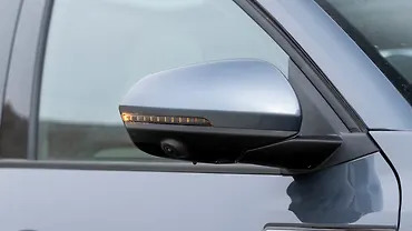 Nissan Tekton ORVM Blinker