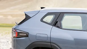 Nissan Tekton Rear Quarter Glass